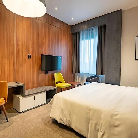 Element نوفي ساد